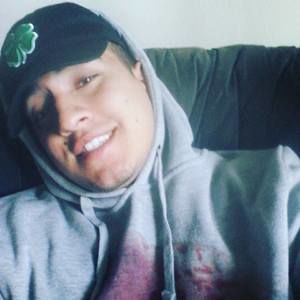 Meet your Posher, Cesar